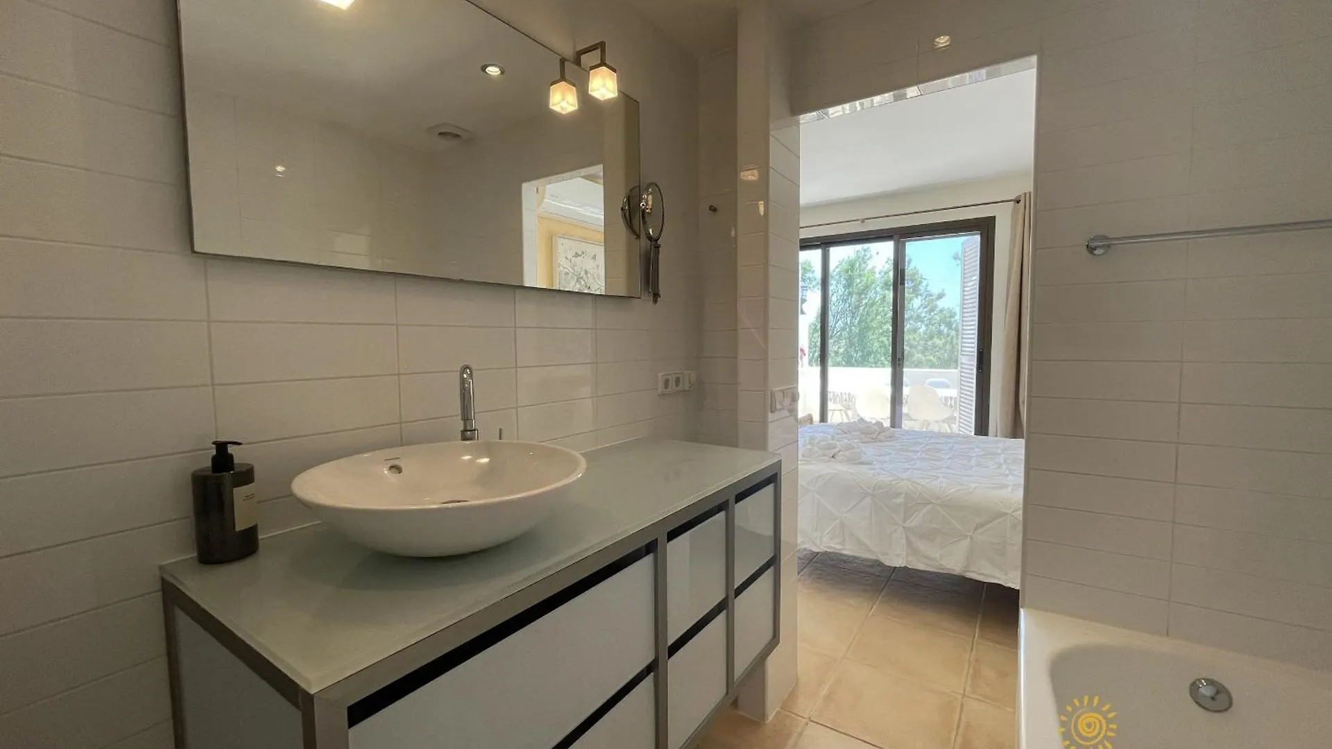 Casa Del Sol Lovely Spacious Family Apartment Port de Pollenca Spain