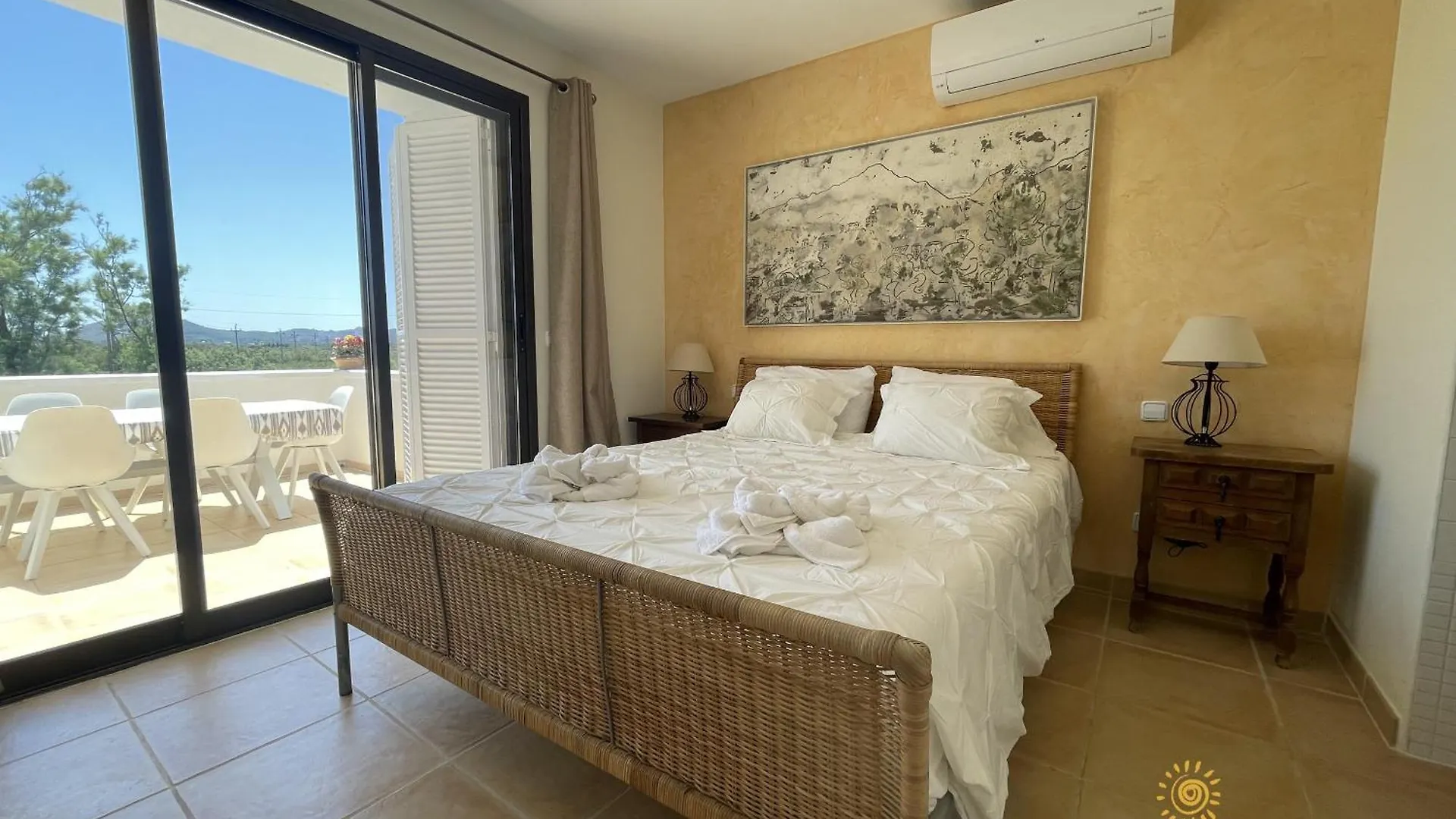 Casa Del Sol Lovely Spacious Family Apartment Port de Pollenca